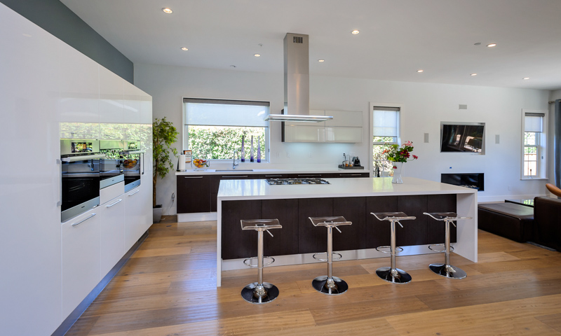 Los Altos Kitchen, Bath & Door Design