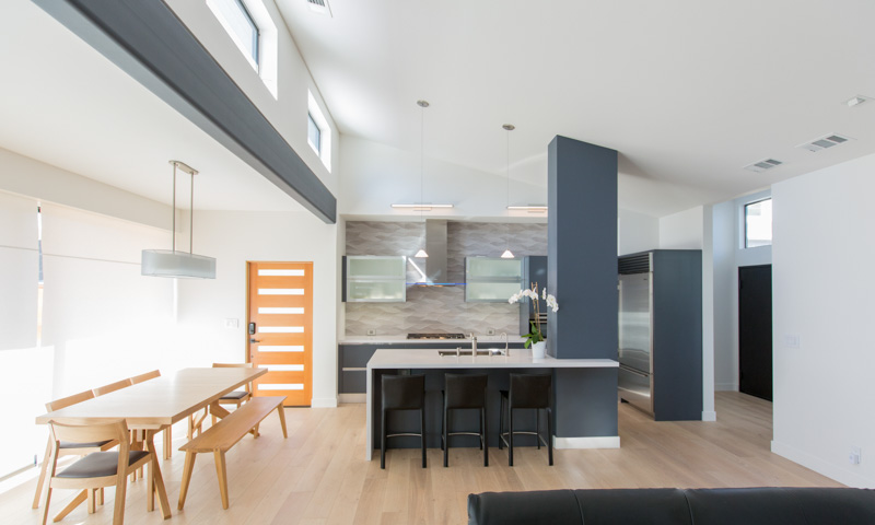 Palo Alto Modern Kitchen with Tali Hardonag