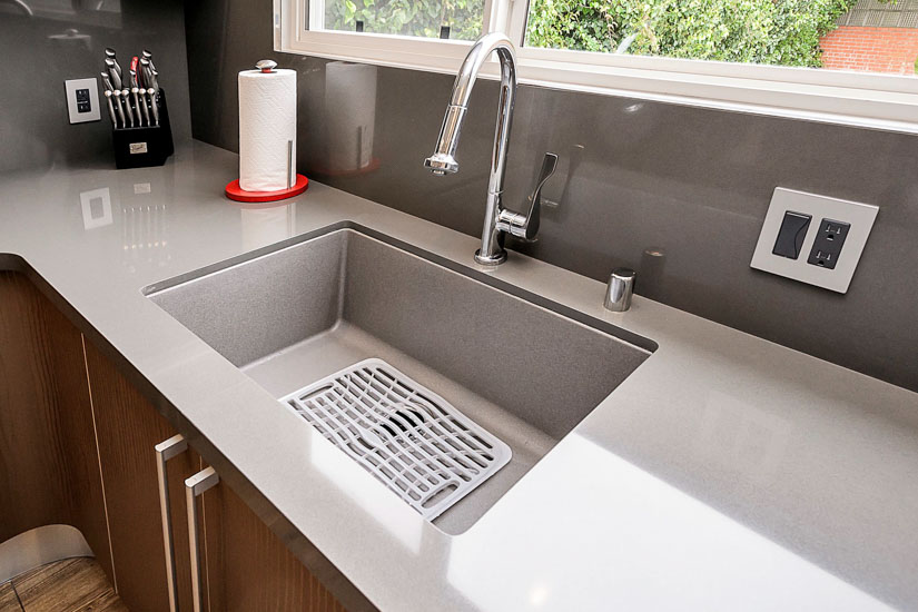kitchen sink set in vs under mount