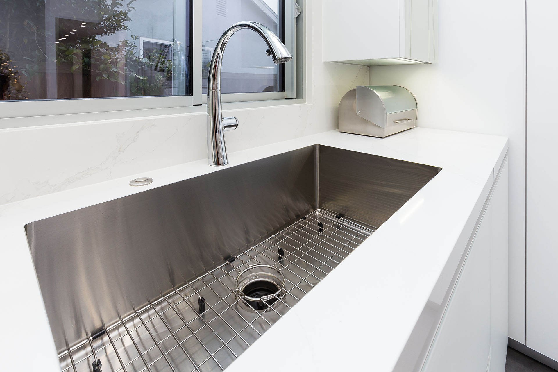 TopZero rimless kitchen sink